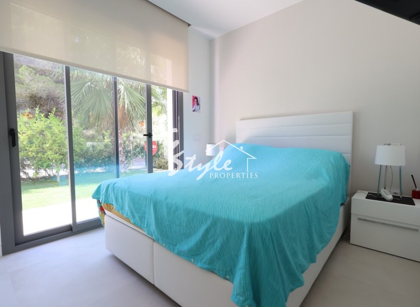 Resale - Villa - Las Colinas - Las Colinas Golf