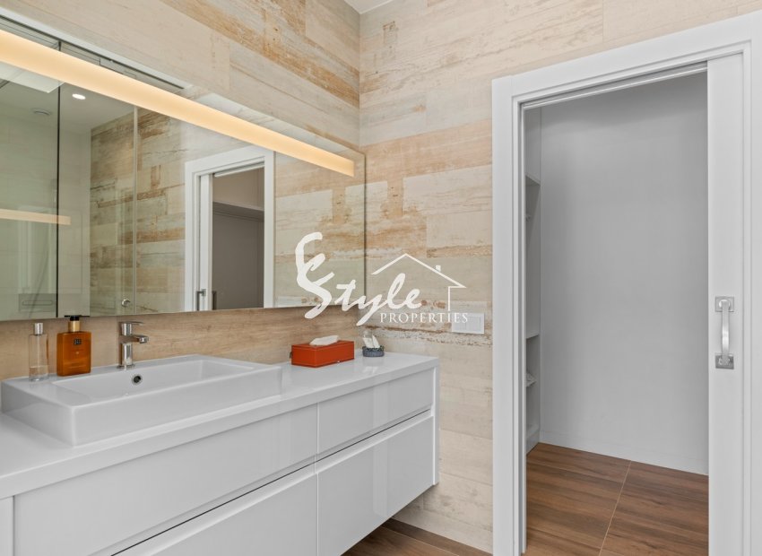 Resale - Villa - Las Colinas - Las Colinas Golf