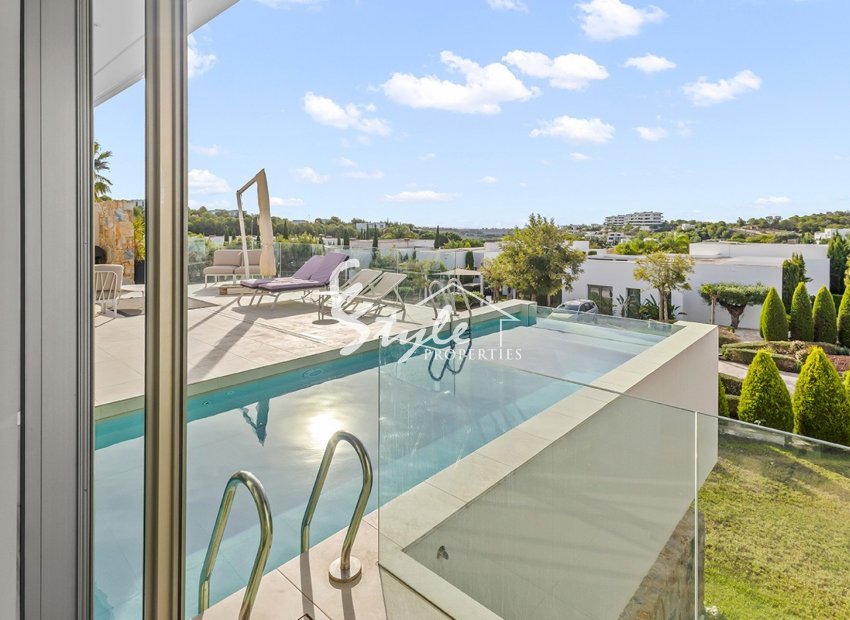 Resale - Villa - Las Colinas - Las Colinas Golf