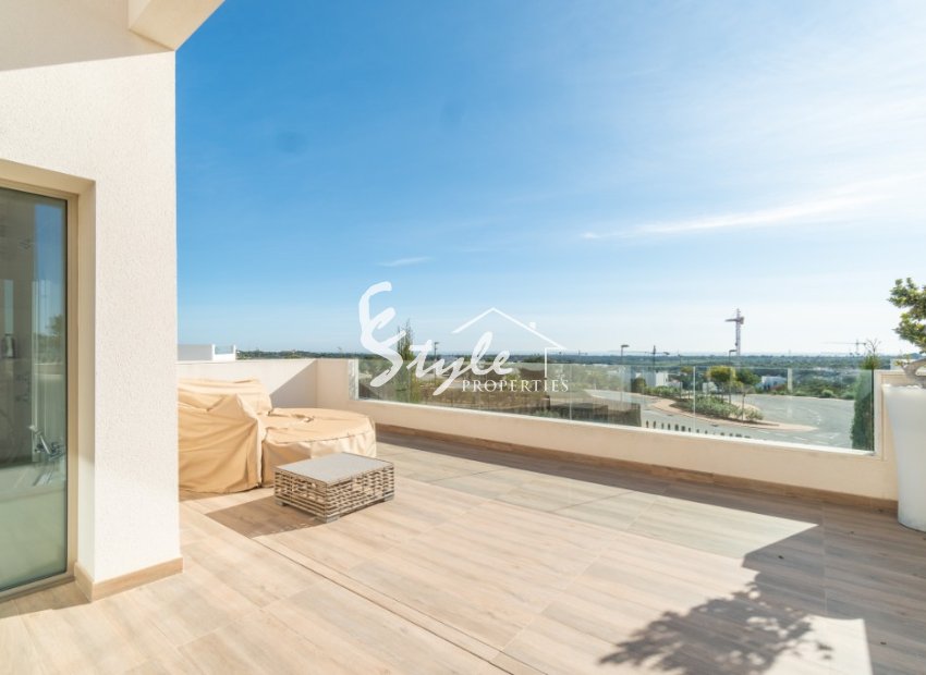 Resale - Villa - Las Colinas - Las Colinas Golf