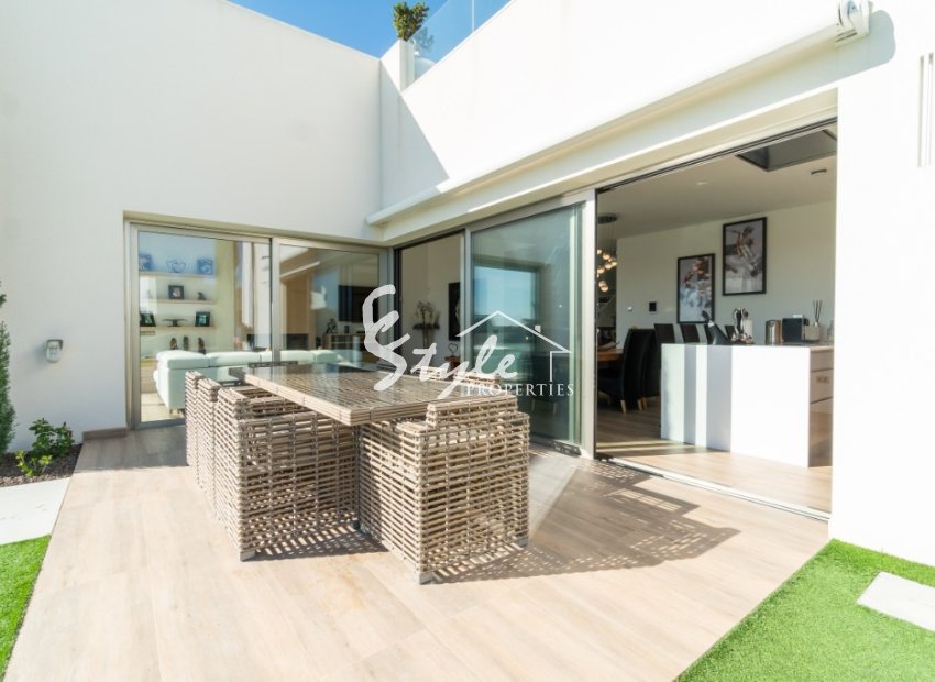 Resale - Villa - Las Colinas - Las Colinas Golf