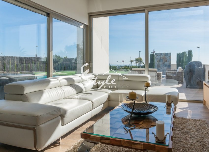 Resale - Villa - Las Colinas - Las Colinas Golf