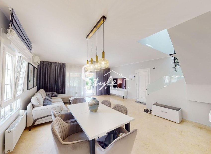 Resale - Villa - Las Ramblas Golf - Las Ramblas