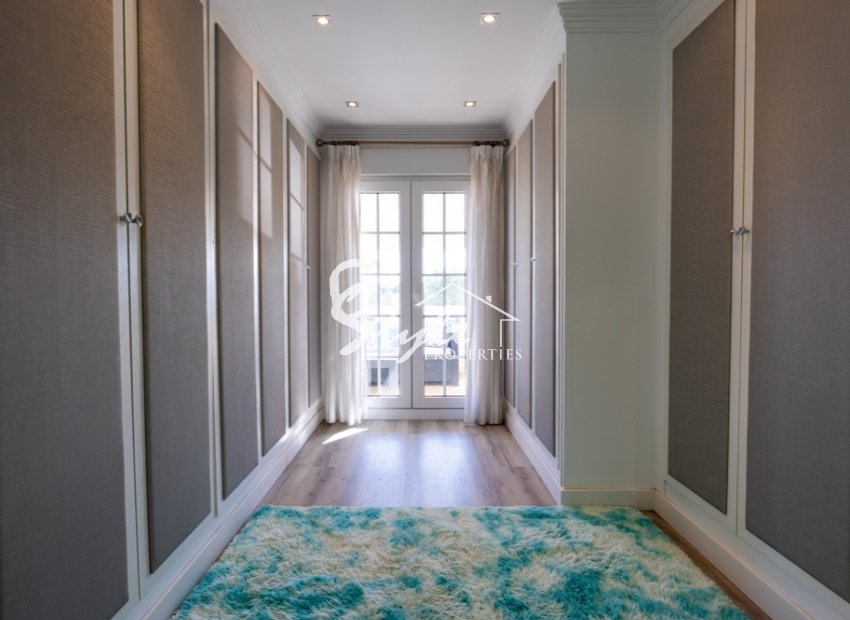 Resale - Villa - Las Ramblas Golf - Las Ramblas