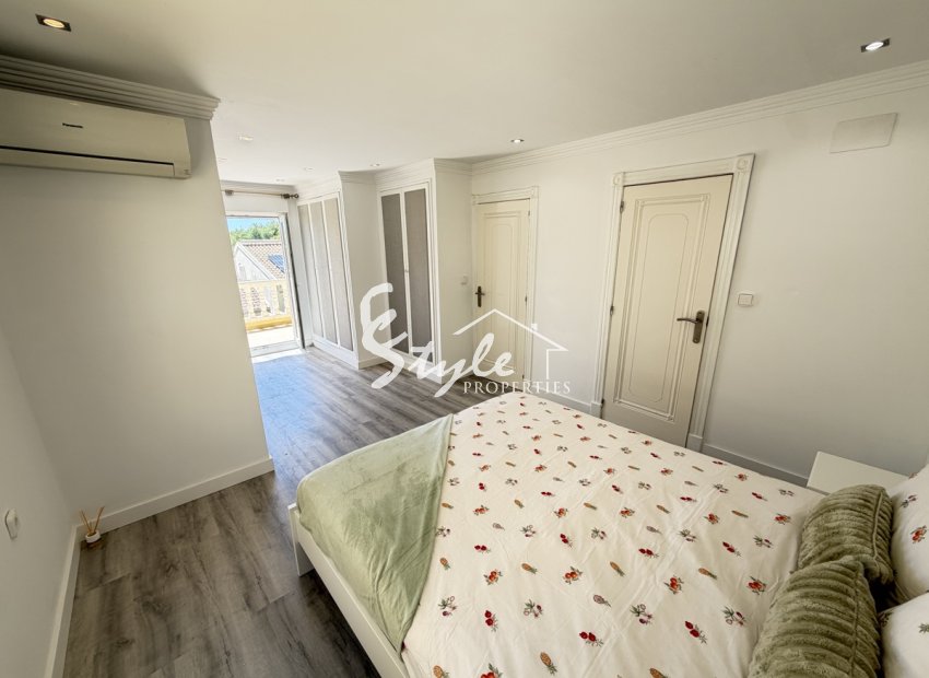 Resale - Villa - Las Ramblas Golf - Las Ramblas