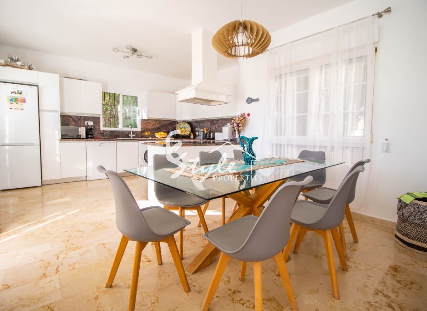 Resale - Villa - Las Ramblas