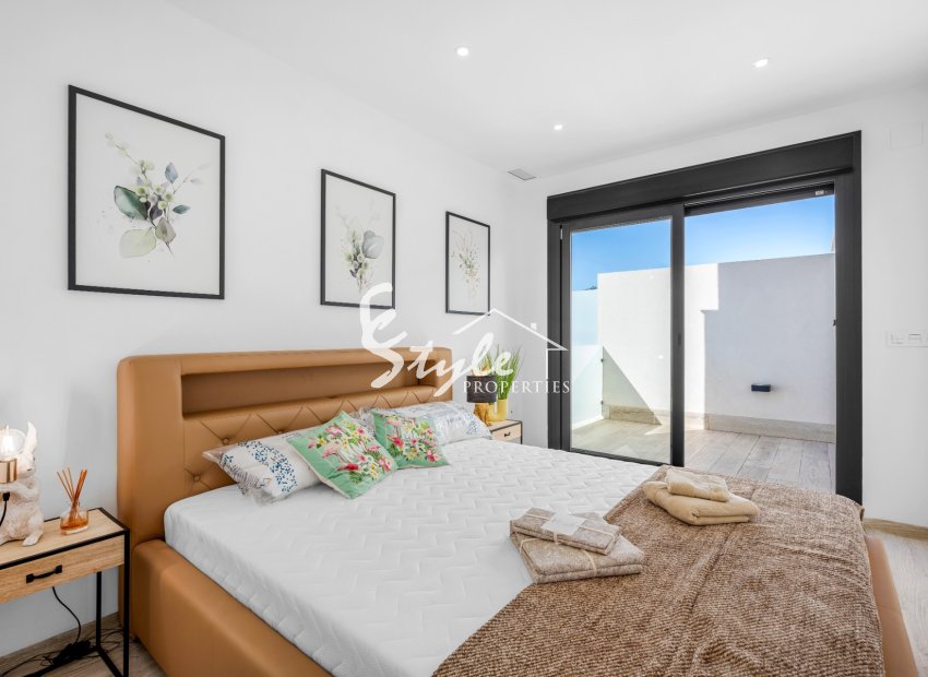 Resale - Villa - Los Alcazares