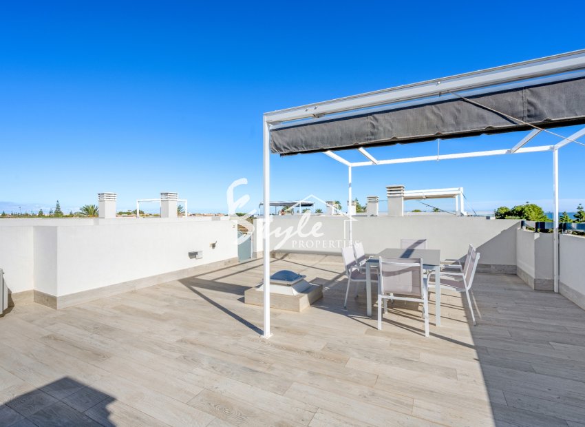 Resale - Villa - Los Alcazares