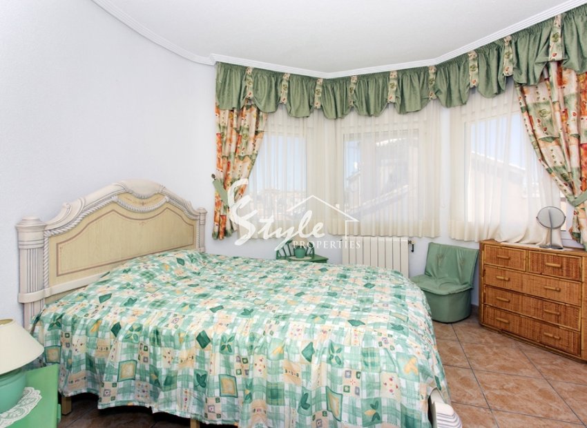 Resale - Villa - Los Altos