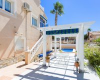 Resale - Villa - Los Altos