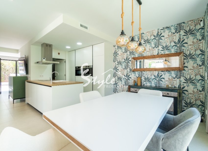 Resale - Villa - Los Balcones