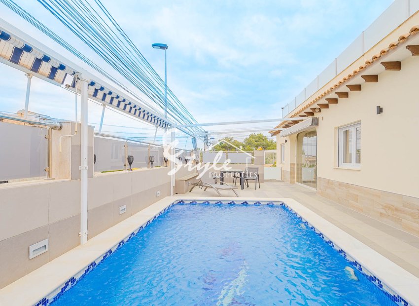 Resale - Villa - Los Balcones