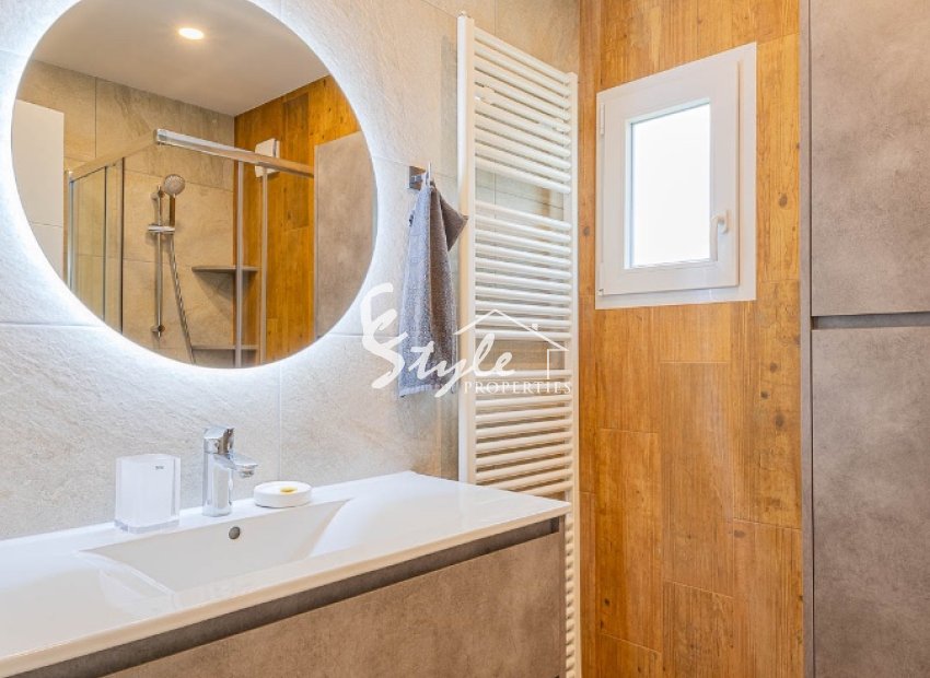 Resale - Villa - Los Balcones