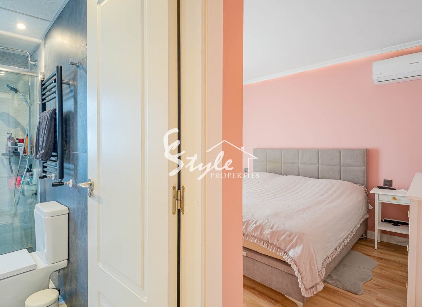 Resale - Villa - Los Balcones