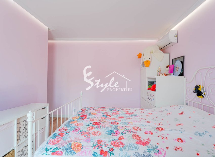 Resale - Villa - Los Balcones