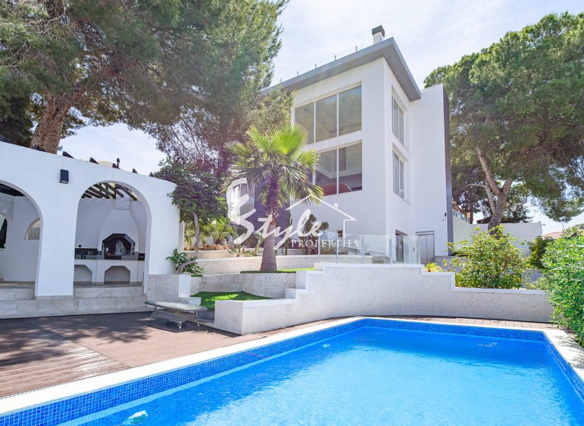 Resale - Villa - Los Balcones