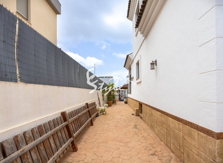 Resale - Villa - LOS MONTESINOS - La Herada