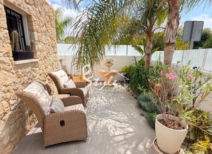 Resale - Villa - Los Montesinos - La Herada