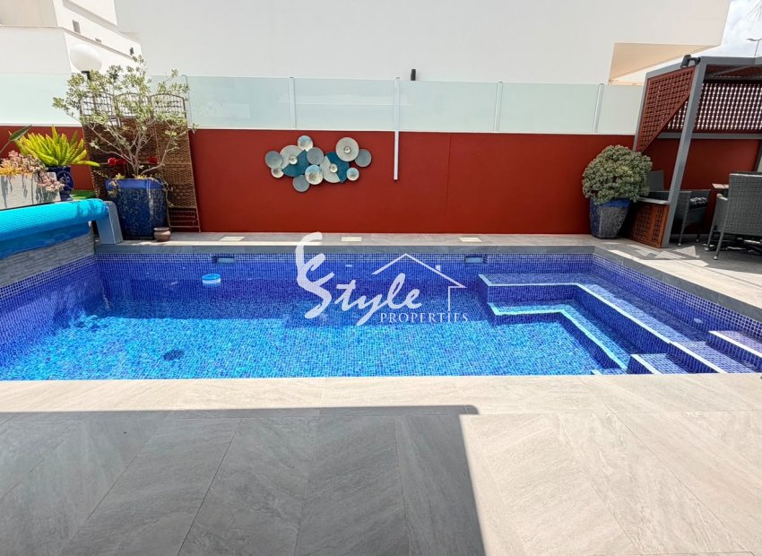 Resale - Villa - Los Montesinos - La Herada