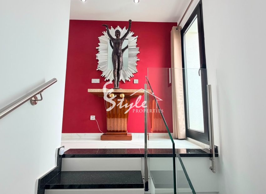 Resale - Villa - Los Montesinos - La Herada