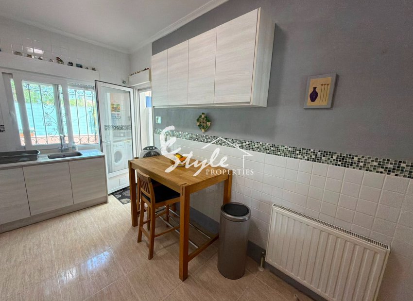 Resale - Villa - Los Montesinos - La Herada