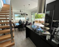 Resale - Villa - Mil Palmeras