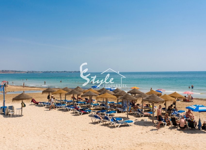 Resale - Villa - Mil Palmeras