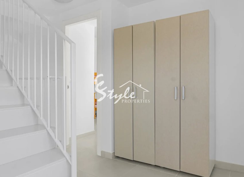 Resale - Villa - Mil Palmeras