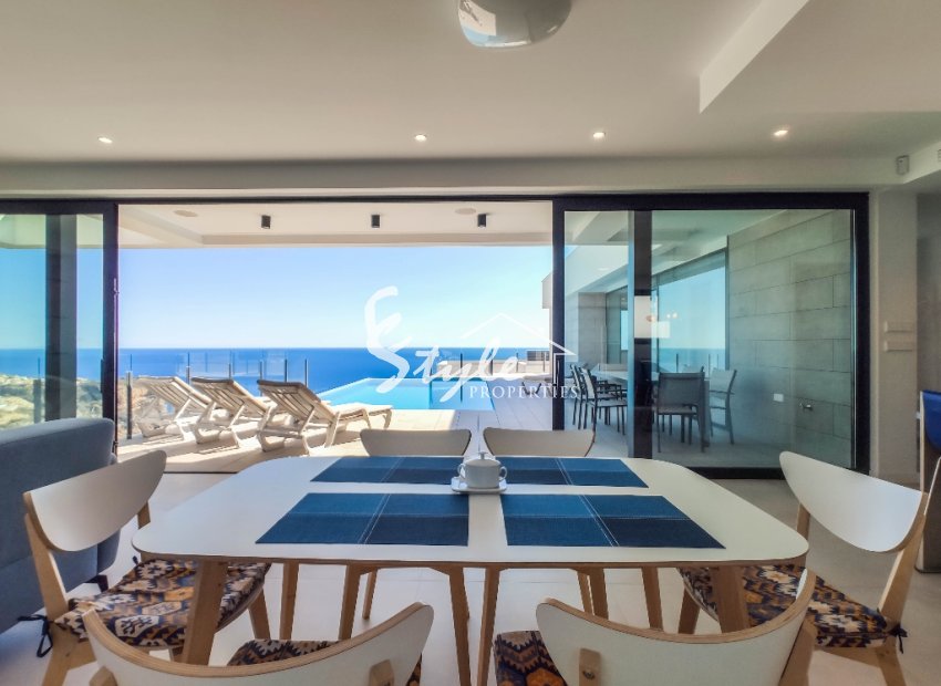 Resale - Villa - Moraira