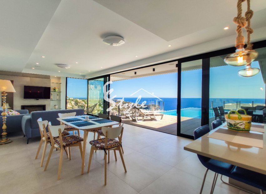 Resale - Villa - Moraira