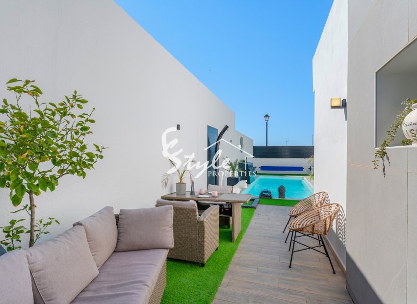 Resale - Villa - Murcia - Urbanizacion Las Kalendas