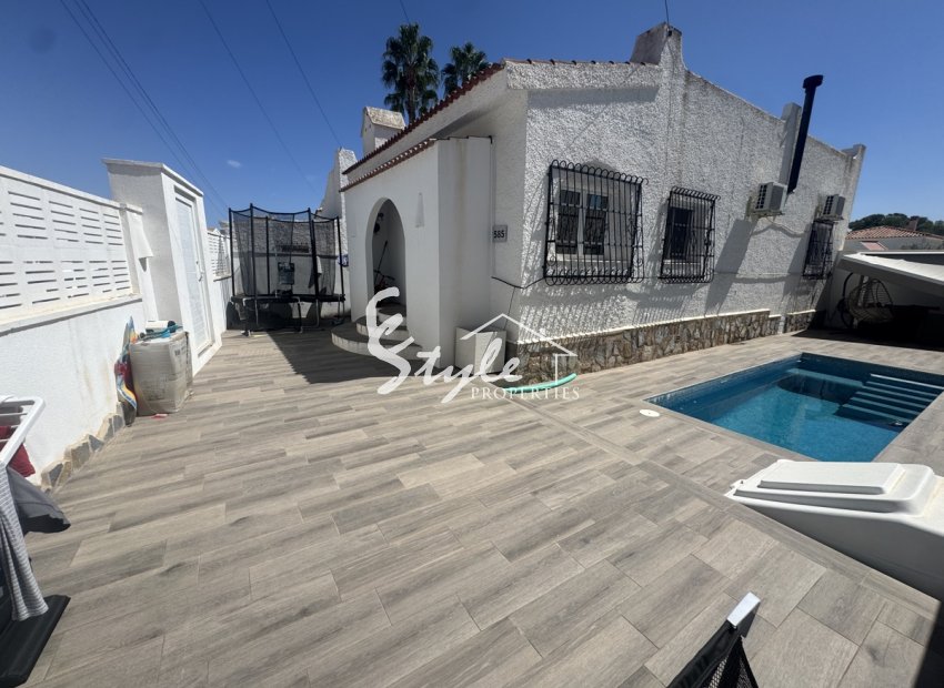 Resale - Villa - Orihuela-Costa - Blue Lagoon