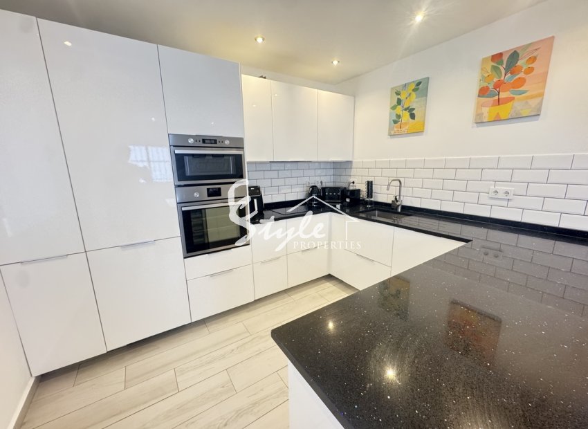 Resale - Villa - Orihuela-Costa - Blue Lagoon