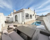 Resale - Villa - Orihuela-Costa - Blue Lagoon