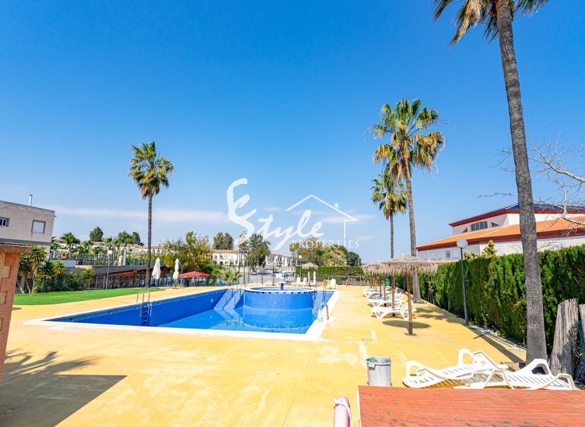 Resale - Villa - Orihuela-Costa - Blue Lagoon