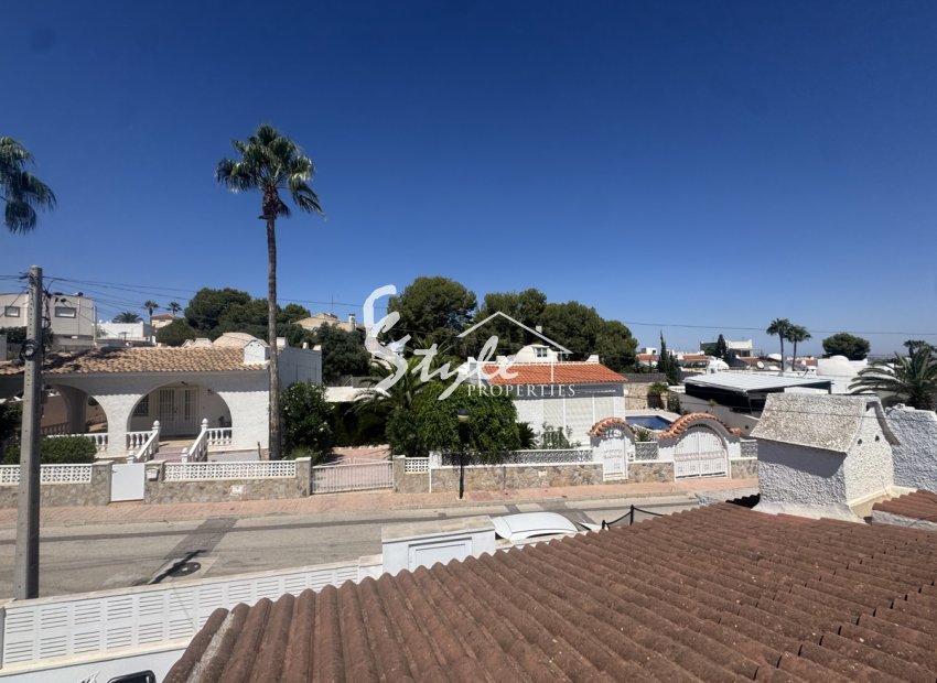 Resale - Villa - Orihuela-Costa - Blue Lagoon