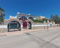 Resale - Villa - Orihuela-Costa - Blue Lagoon