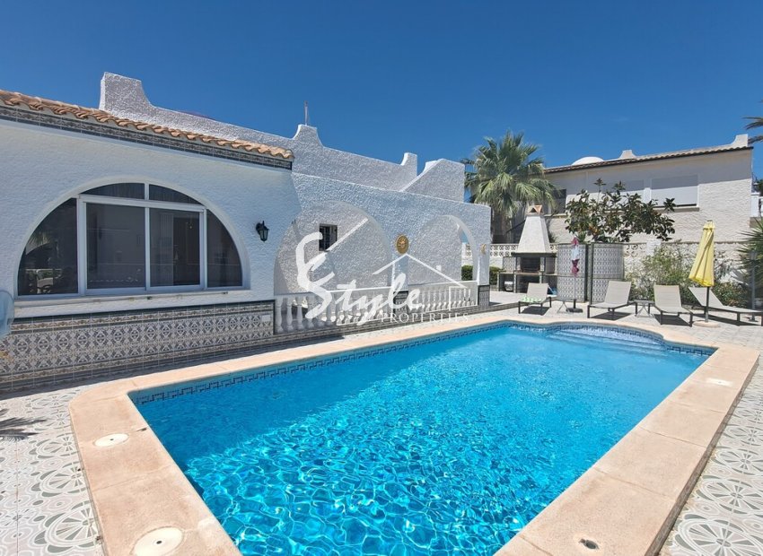 Resale - Villa - Orihuela-Costa - Blue Lagoon