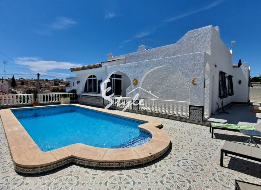 Resale - Villa - Orihuela-Costa - Blue Lagoon