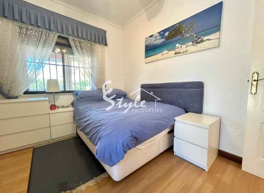 Resale - Villa - Orihuela Costa  - Cabo Roig