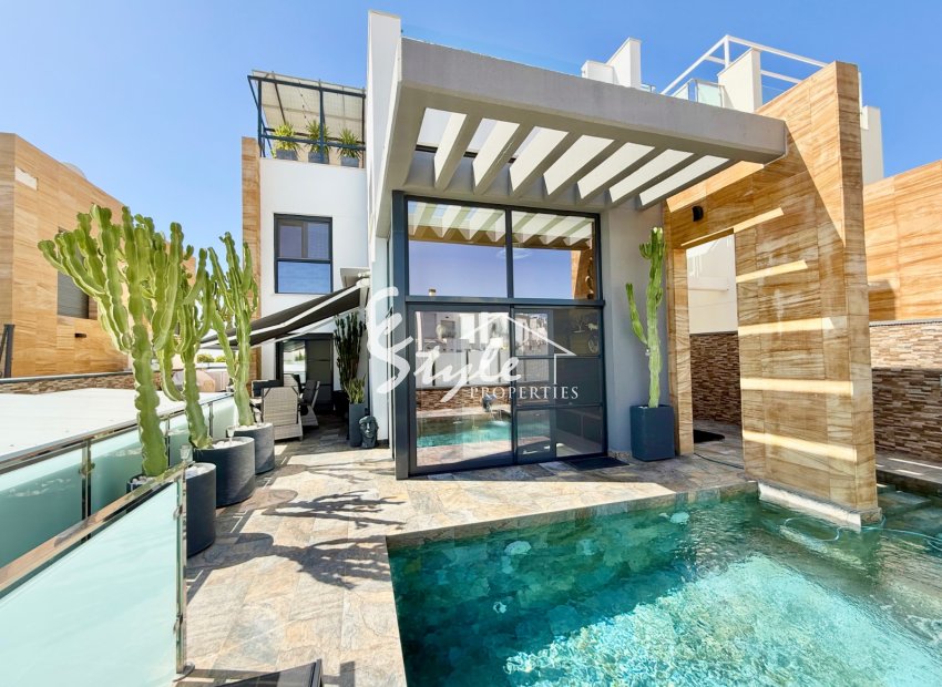 Resale - Villa - Orihuela-Costa - Cabo Roig