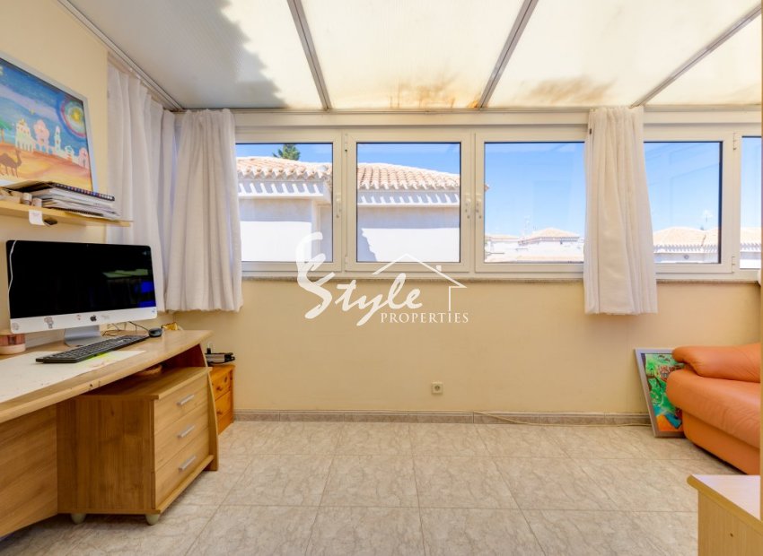 Resale - Villa - Orihuela-Costa - calle Nicolas de  Bussi,22