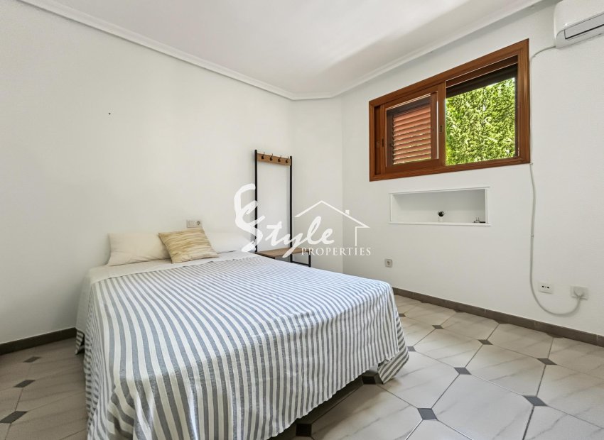 Resale - Villa - Orihuela-Costa - Campoamor