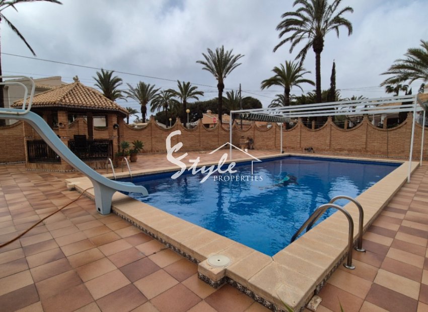 Resale - Villa - Orihuela-Costa - Costa Blanca Sur