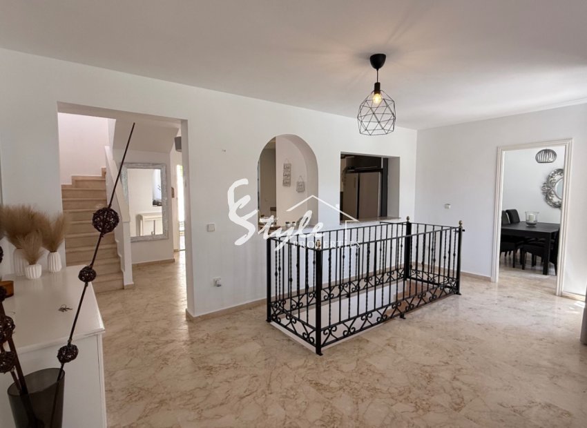 Resale - Villa - Orihuela-Costa - Costa Blanca Sur