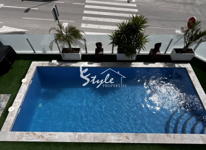 Resale - Villa - Orihuela-Costa - Entre Naranjos Vistabella Golf