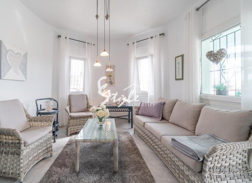 Resale - Villa - Orihuela-Costa - La Florida