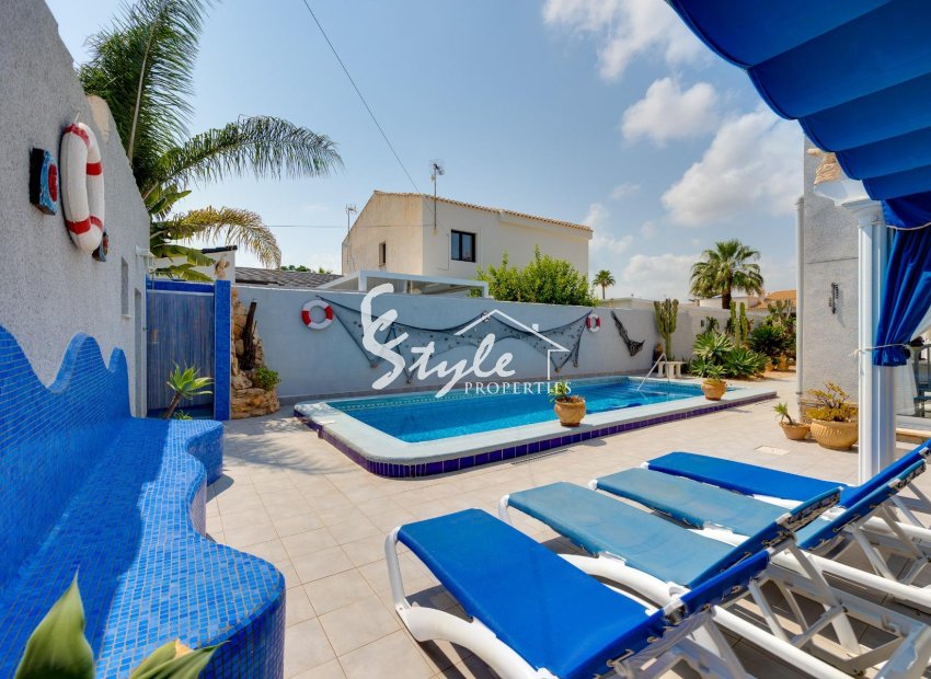 Resale - Villa - Orihuela-Costa - La Regia