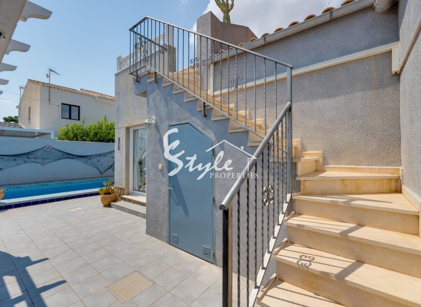 Resale - Villa - Orihuela-Costa - La Regia