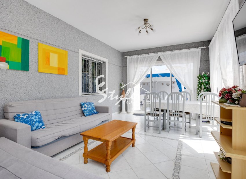 Resale - Villa - Orihuela-Costa - La Regia